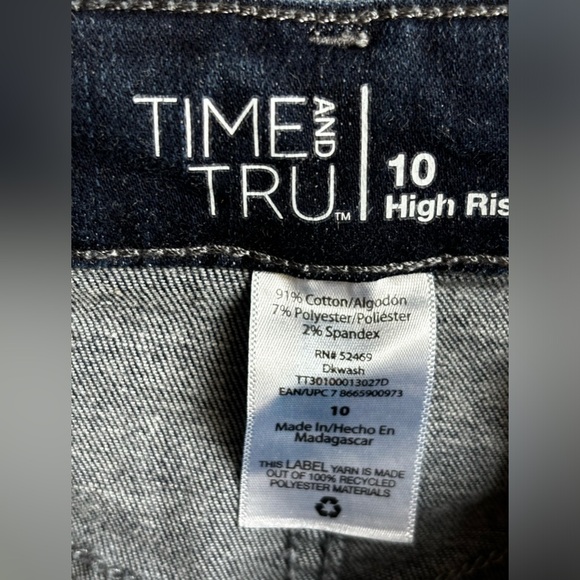 Time and Tru High Rise Skinny Jeans - Picture 4 of 4